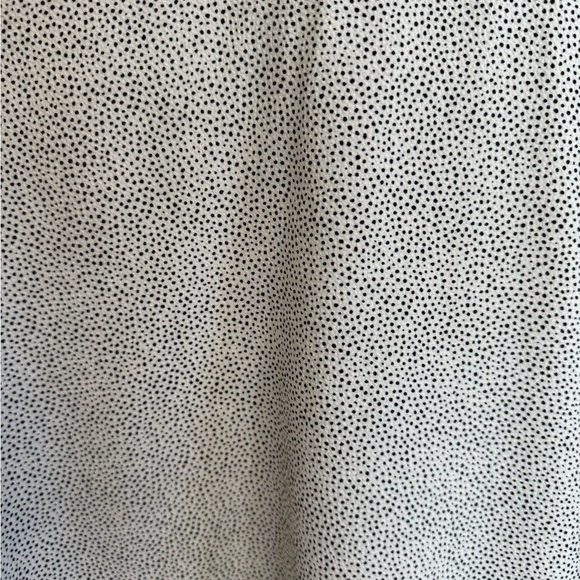 Women's Spotted Blouse - Picture 3 of 6